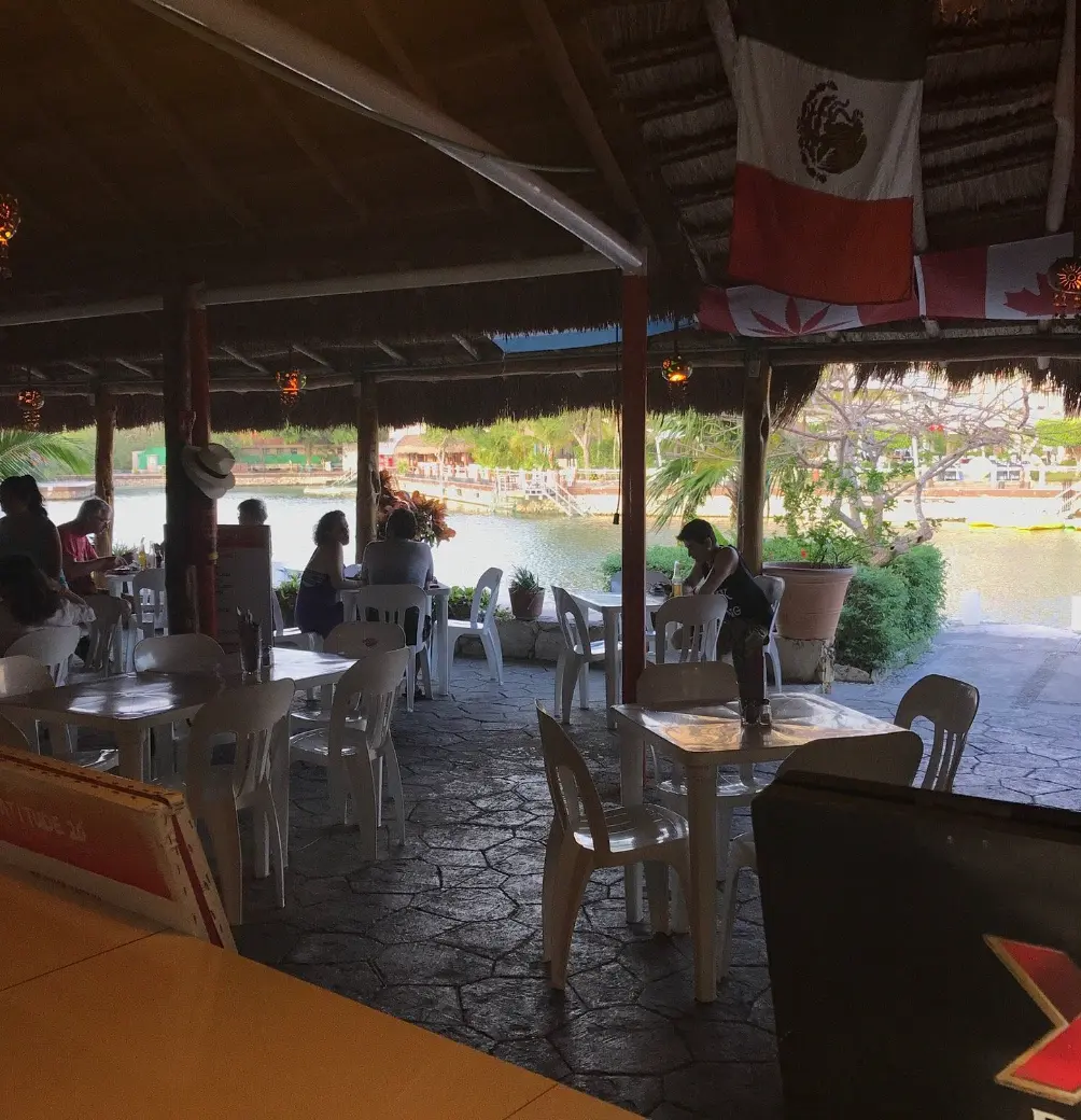 latitude 20 in puerto aventuras